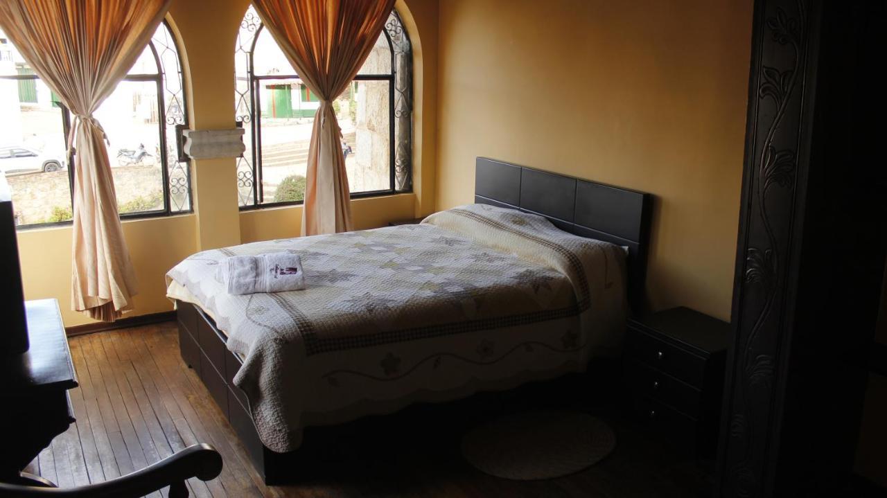 Hotel Calicanto Real Cafe Museo Mongui Bagian luar foto